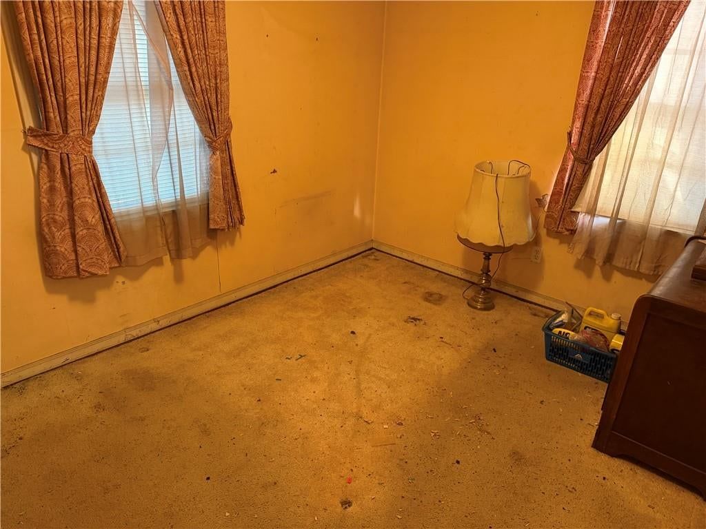 Photo 7 of 9 - 8020 Wabash Avenue, Kansas City, MO 64132