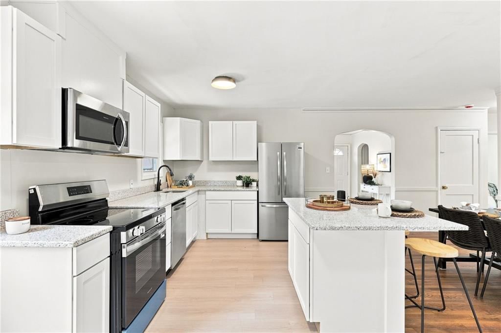 1301 E 80th Street — photo 17