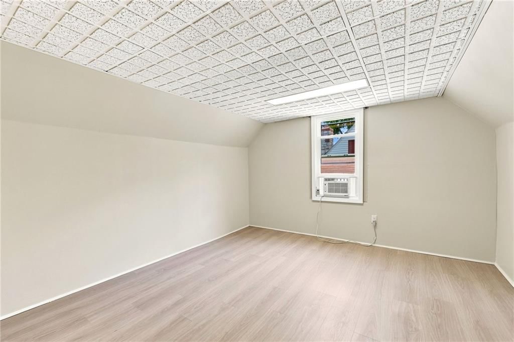 1301 E 80th Street — photo 32
