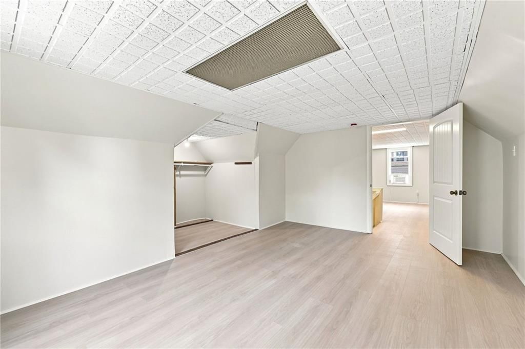 1301 E 80th Street — photo 36