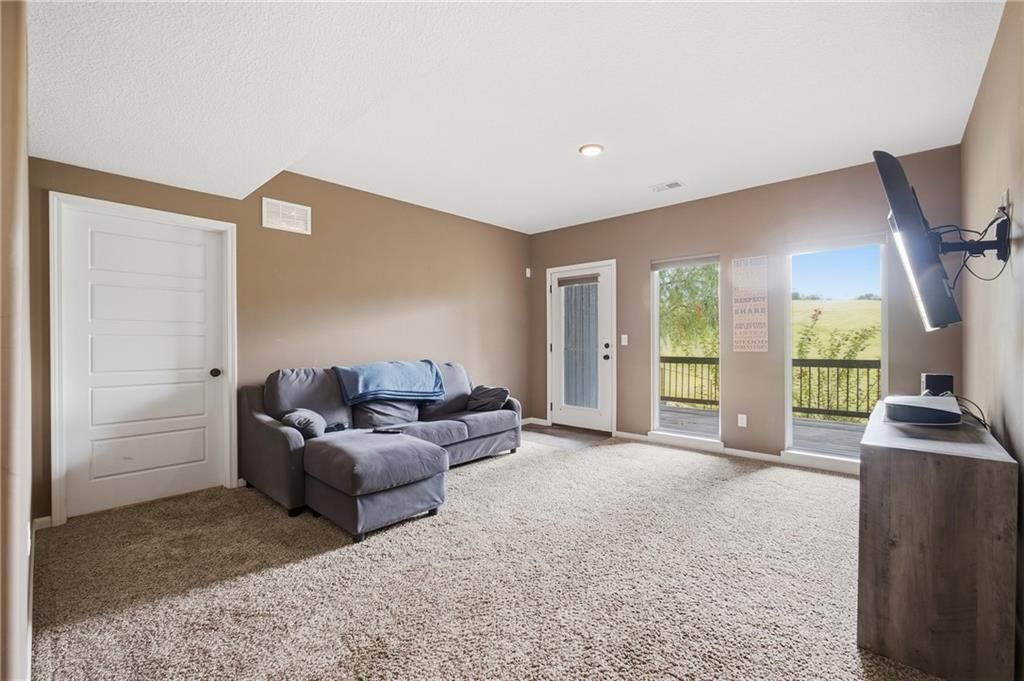 807 SW Mill Creek Court — photo 23