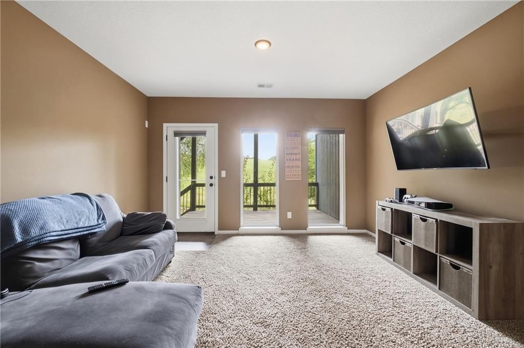 807 SW Mill Creek Court — photo 25