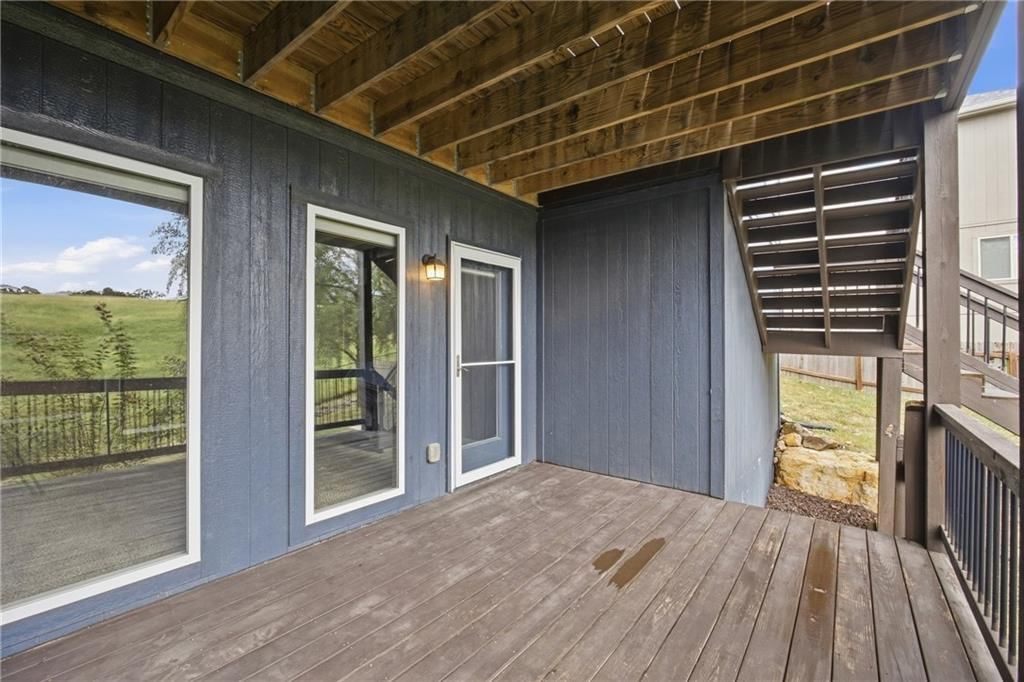 807 SW Mill Creek Court — photo 32