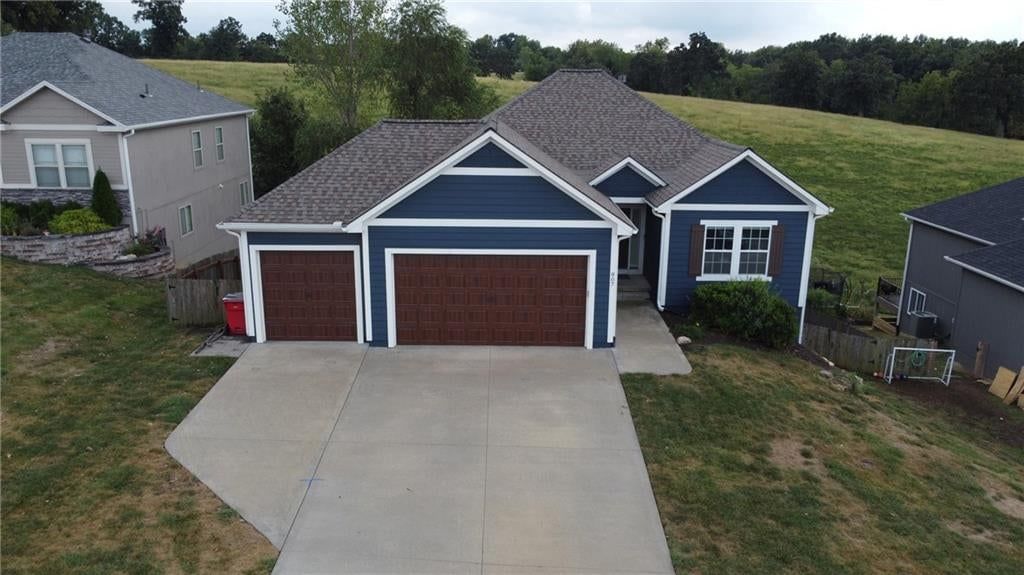 807 SW Mill Creek Court — photo 33