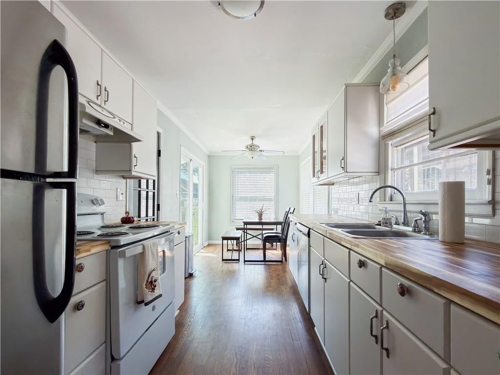 Photo 6 of 22 - 1007 E 22nd Avenue, North Kansas City, MO 64116
