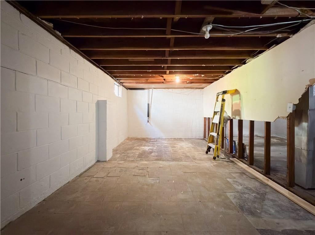 Photo 5 of 22 - 1007 E 22nd Avenue, North Kansas City, MO 64116