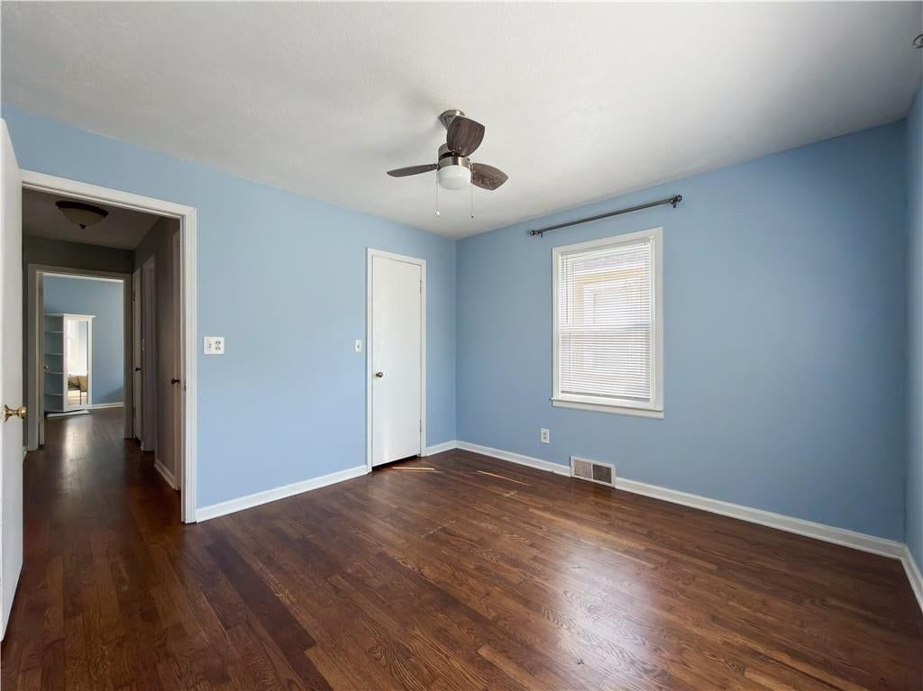 Photo 10 of 22 - 1007 E 22nd Avenue, North Kansas City, MO 64116