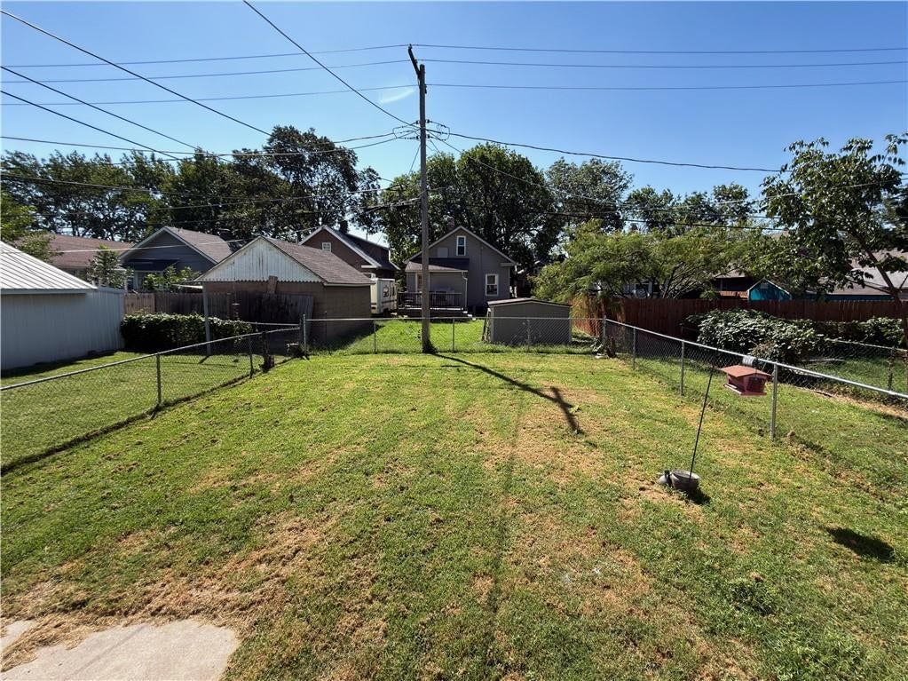 Photo 20 of 22 - 1007 E 22nd Avenue, North Kansas City, MO 64116