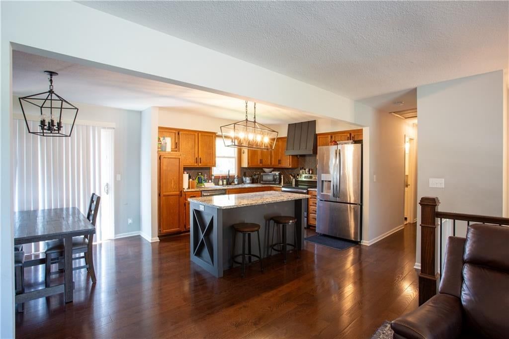 1837 W Chambery Drive — photo 10