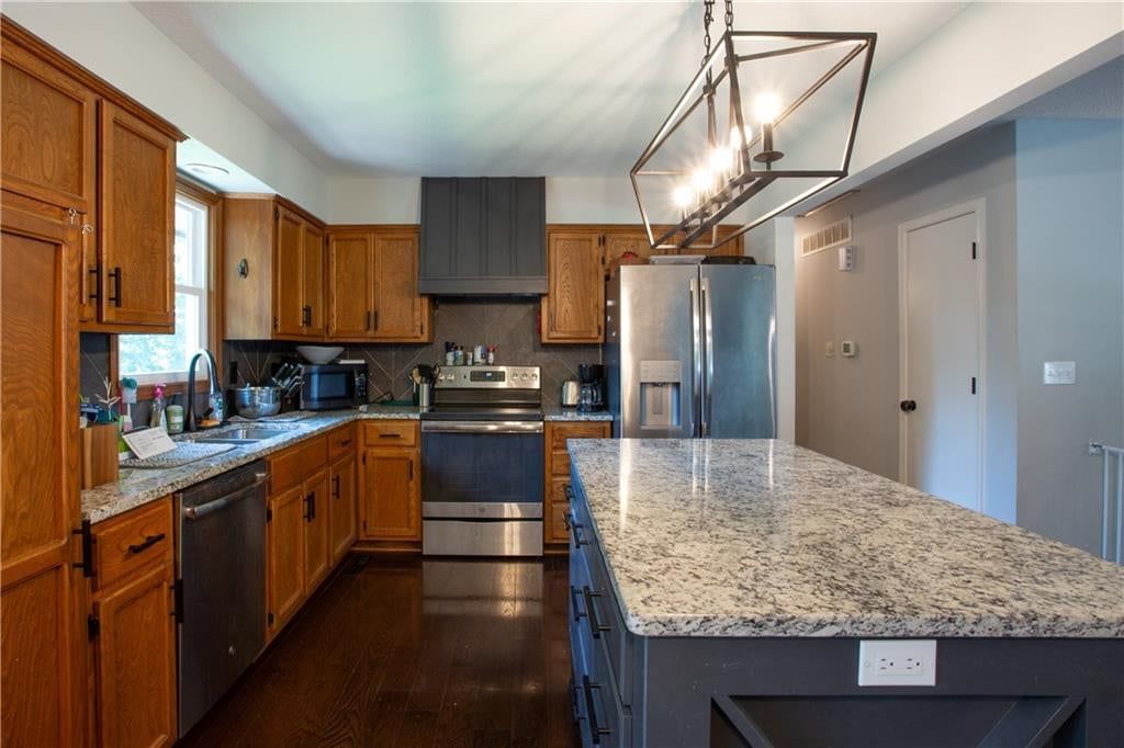 1837 W Chambery Drive — photo 12