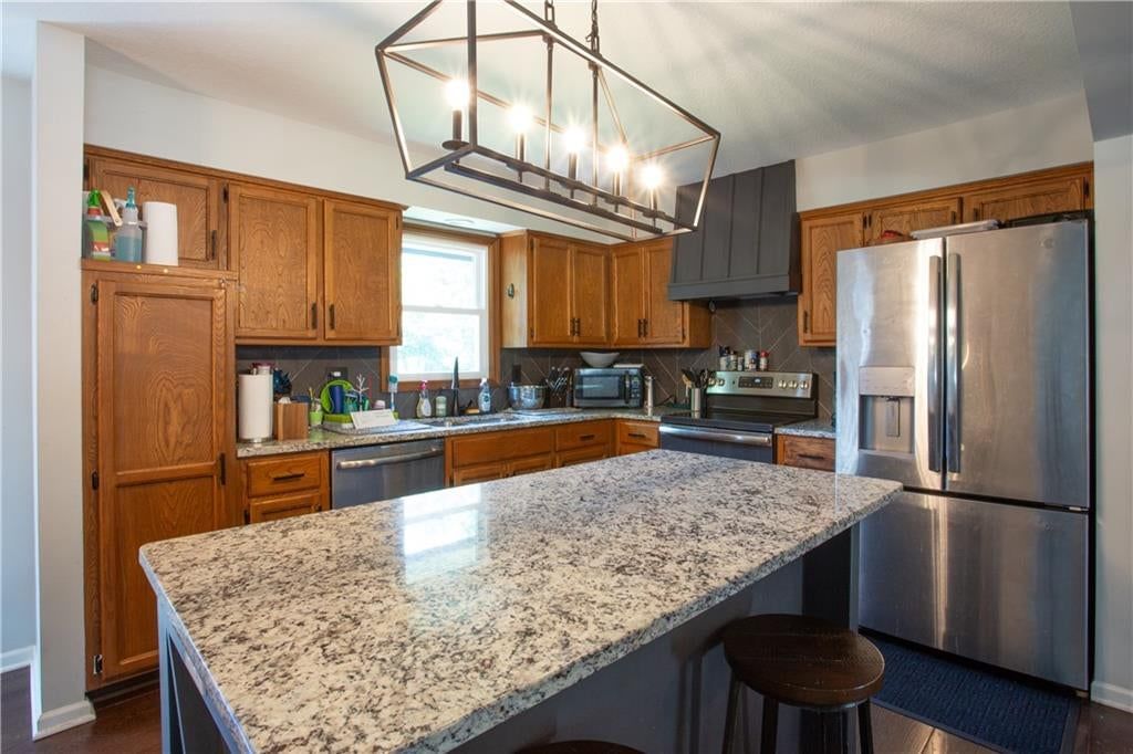 1837 W Chambery Drive — photo 14