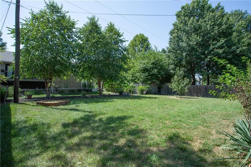 1837 W Chambery Drive — photo 47