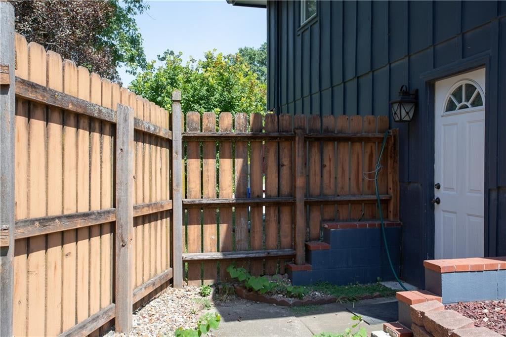 1837 W Chambery Drive — photo 49