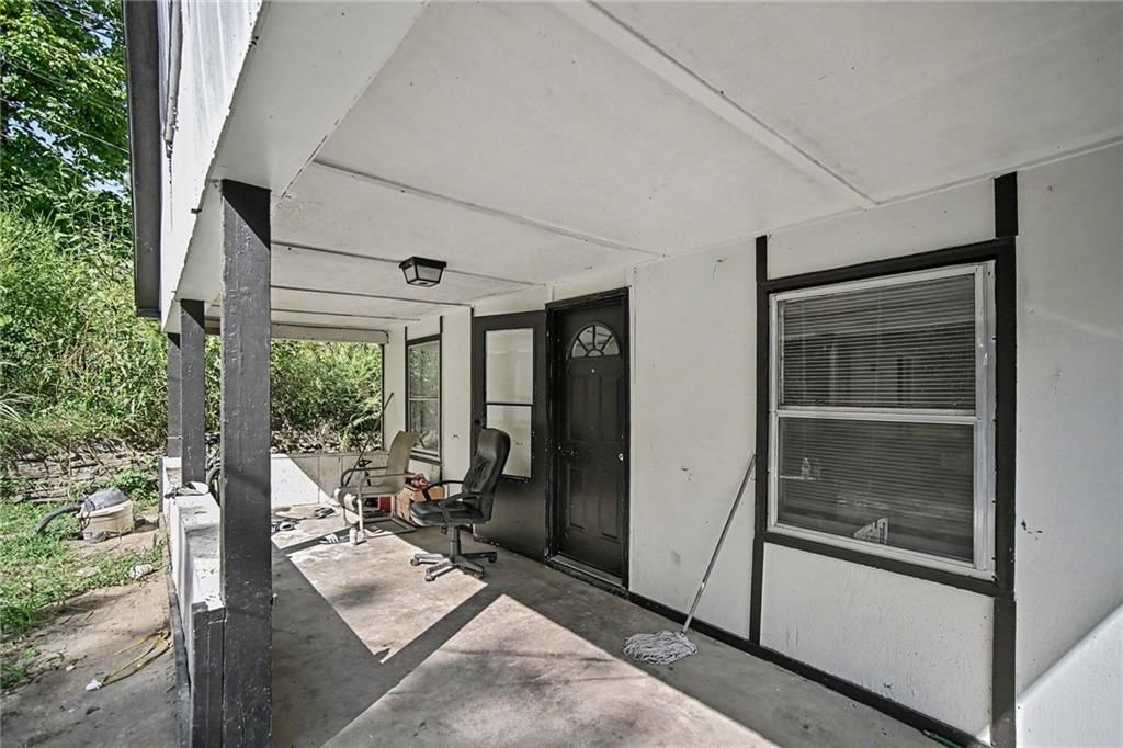 2449 S 12th Terrace — photo 7