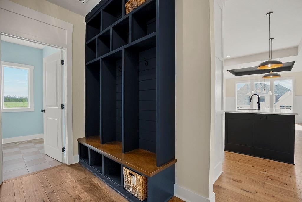 17521 Manor Street — photo 17