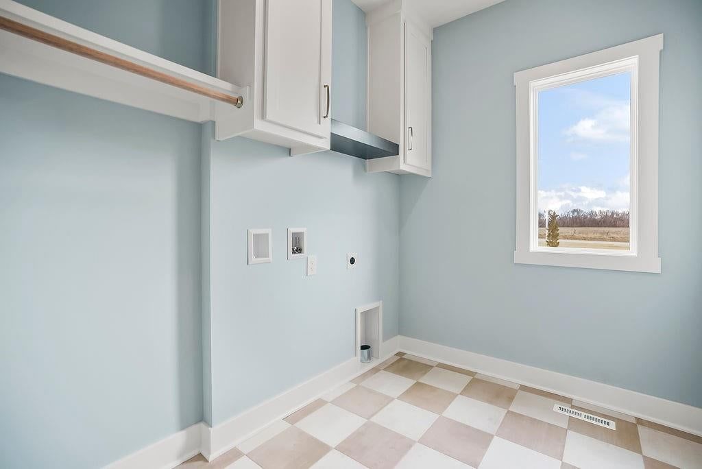 17521 Manor Street — photo 18