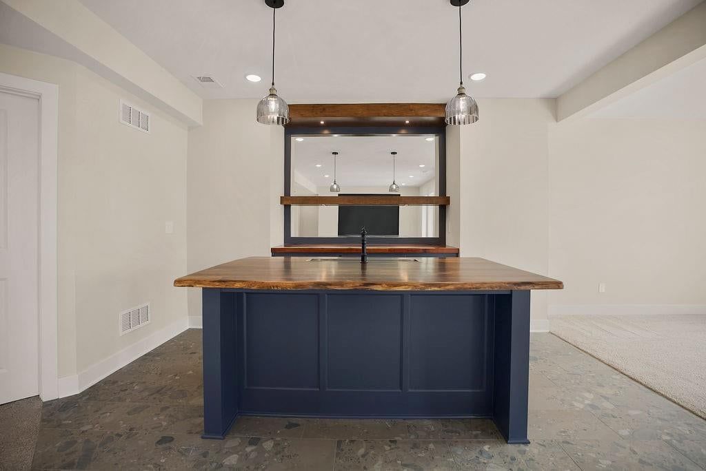 17521 Manor Street — photo 34