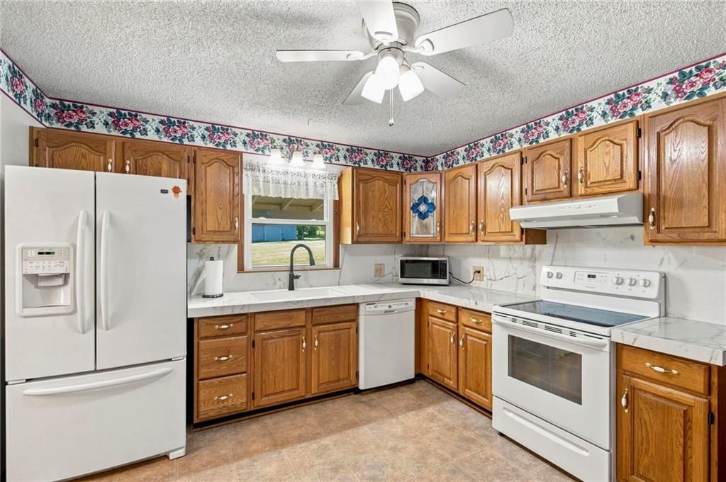 30115 W 95th Street — photo 10