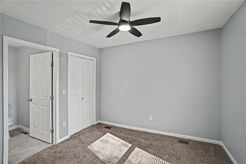 2306 N Hallock Street — photo 8