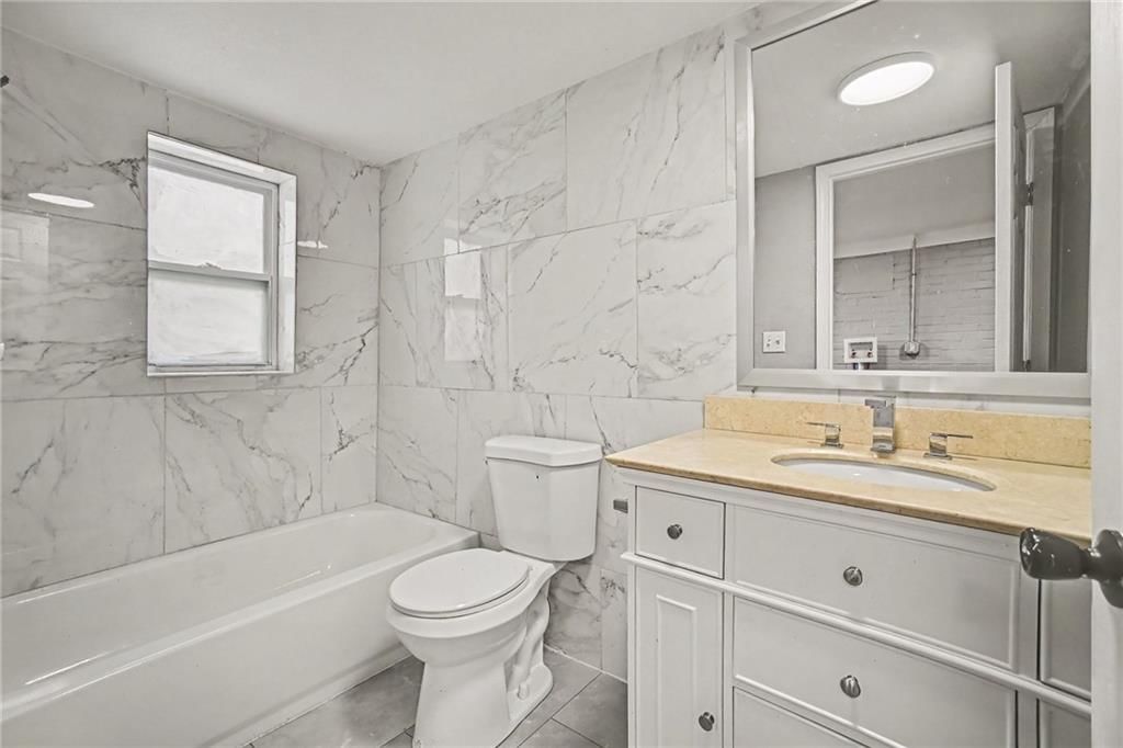 2306 N Hallock Street — photo 11