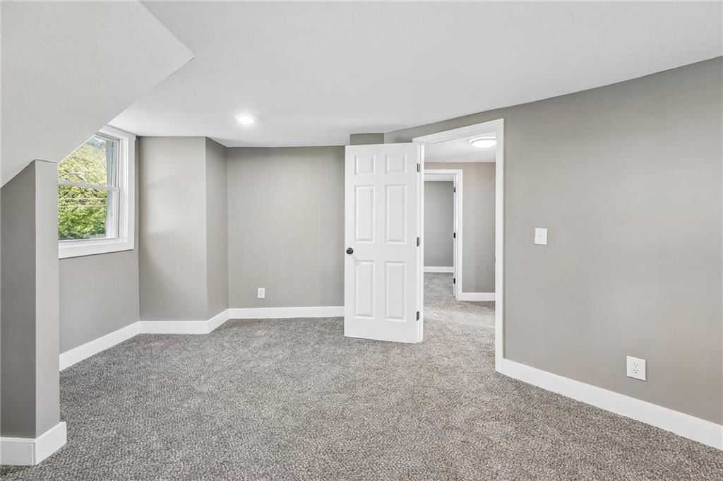1500 S Maywood Avenue — photo 16