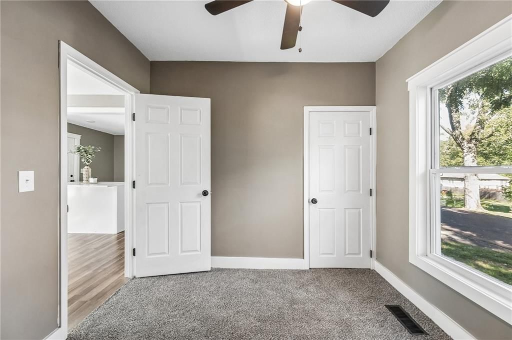 1500 S Maywood Avenue — photo 19