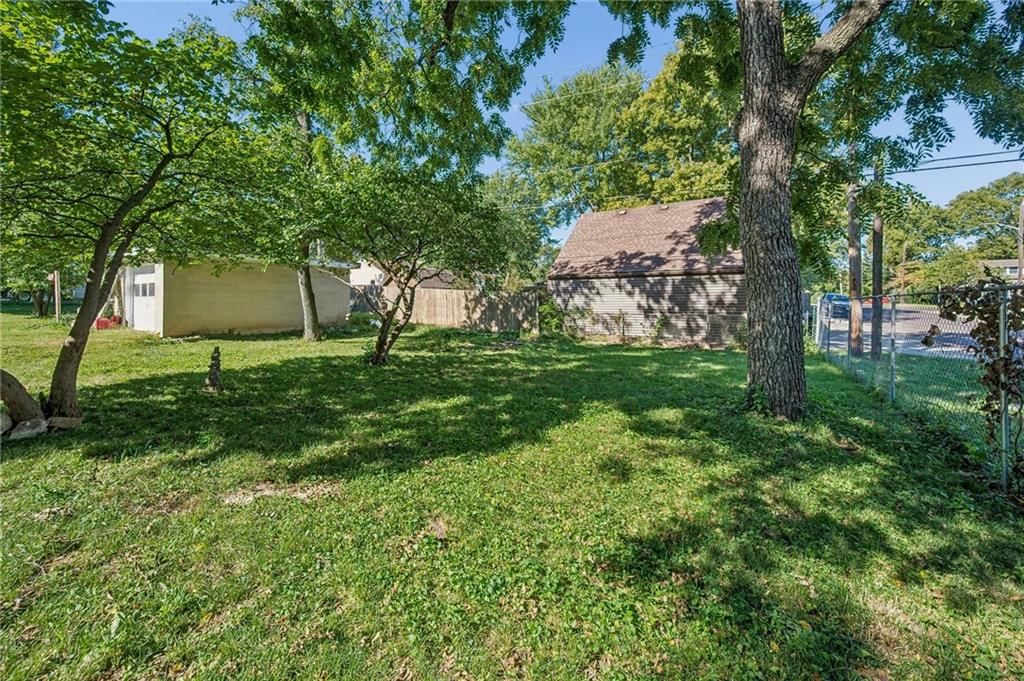 1500 S Maywood Avenue — photo 29