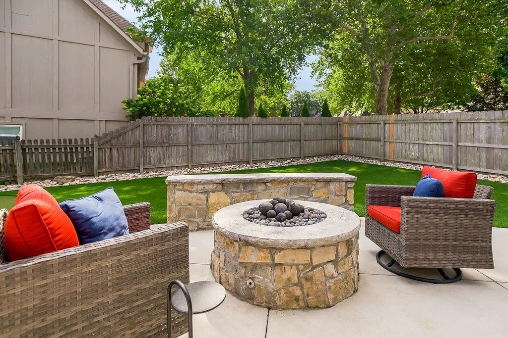 11421 Carter Street — photo 36