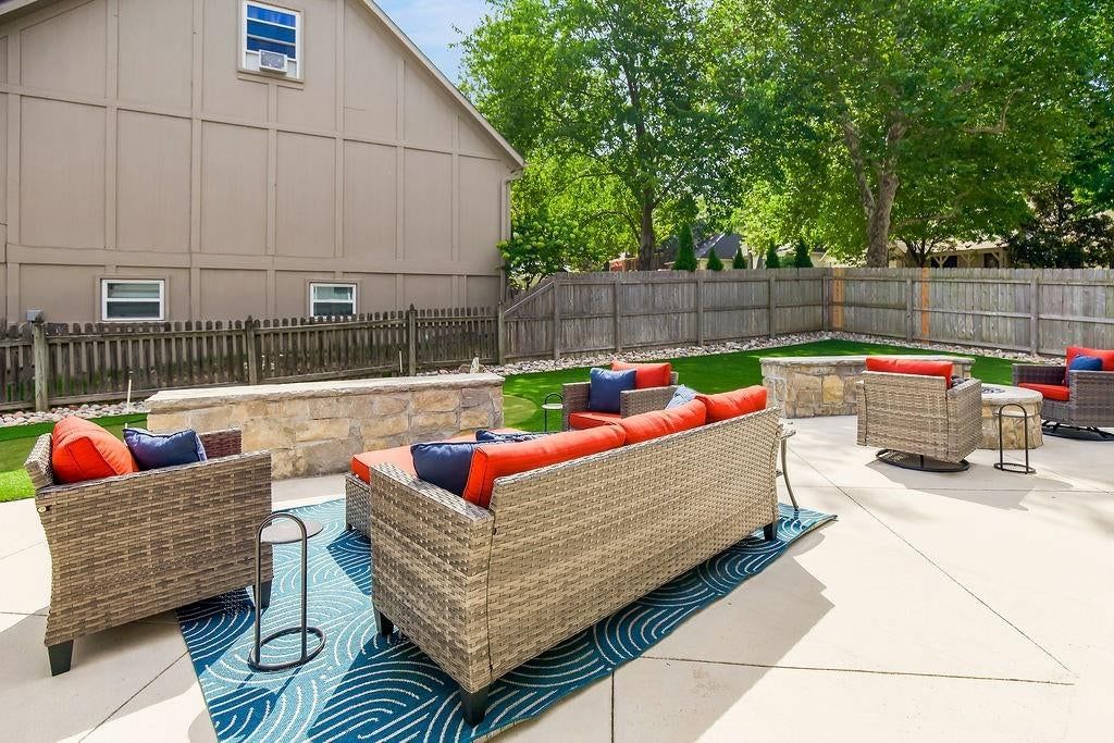 11421 Carter Street — photo 37