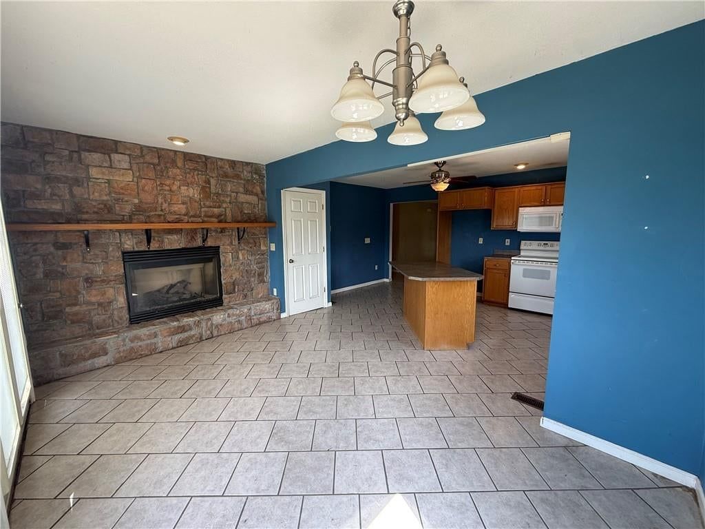663 Golf Road — photo 8