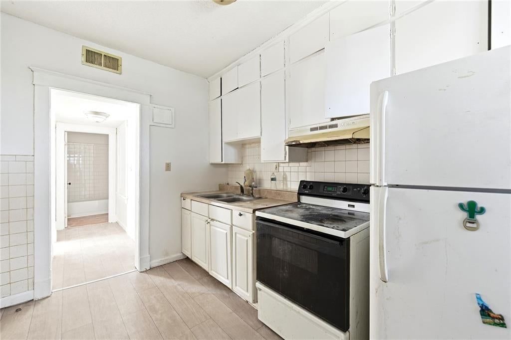 305 Bellefontaine Avenue — photo 17
