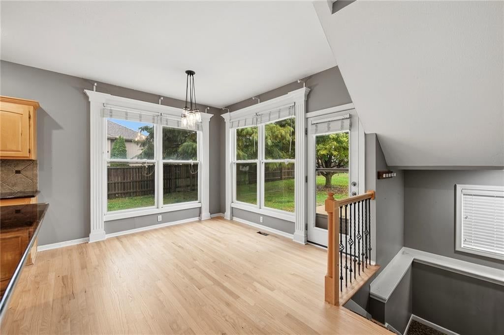 Breakfast nook at 1404 Cedar Ridge Circle, Raymore, MO 64083