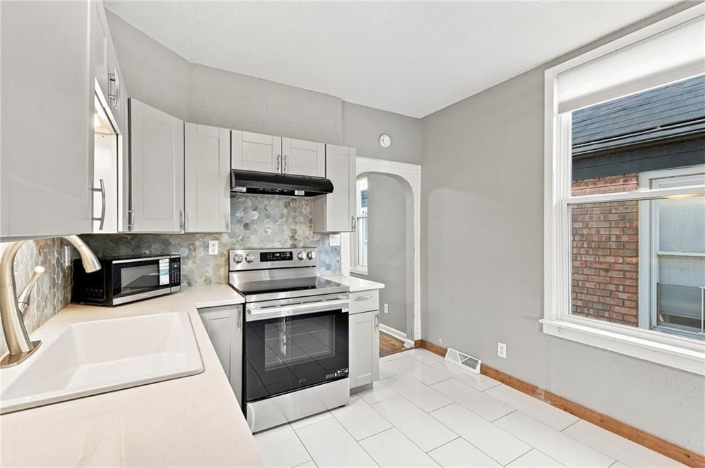 3525 Windsor Avenue — photo 16