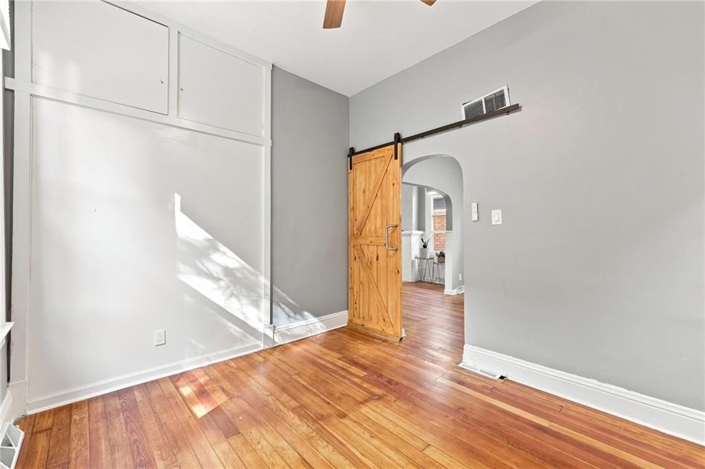 3525 Windsor Avenue — photo 22