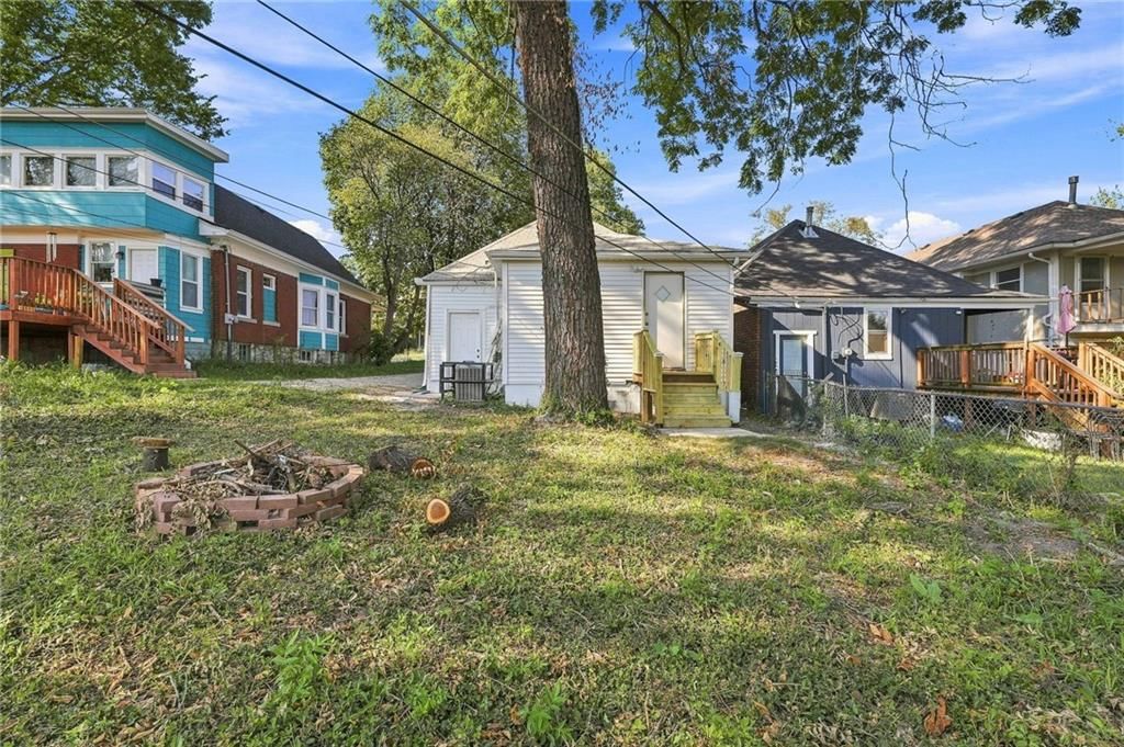 3525 Windsor Avenue — photo 32