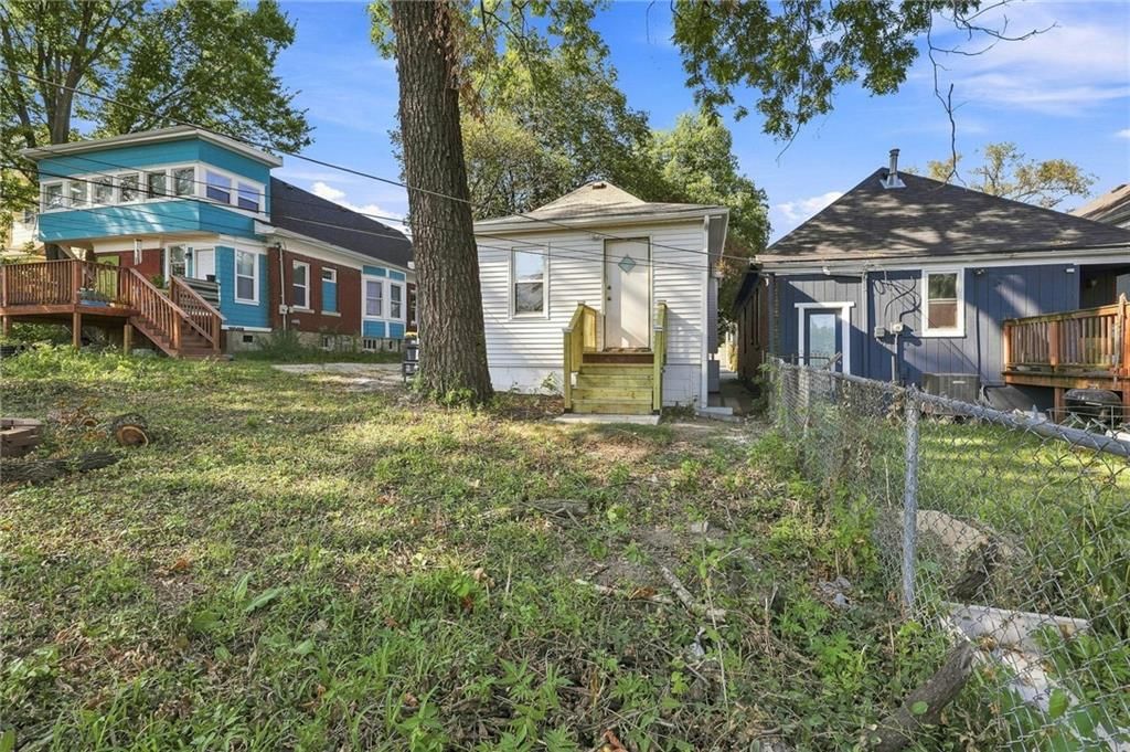 3525 Windsor Avenue — photo 33