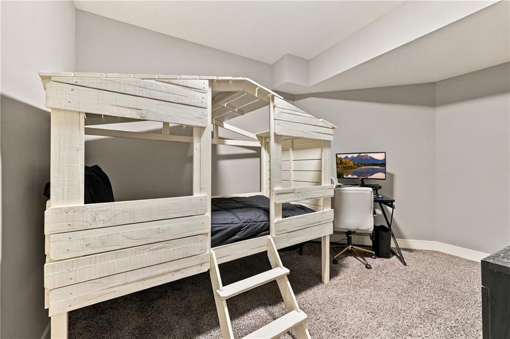 11559 S ROUNDTREE Street — photo 37