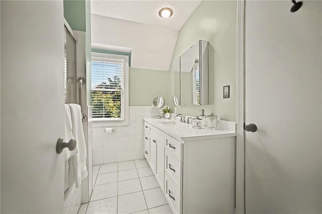 10237 Foster Street — photo 14