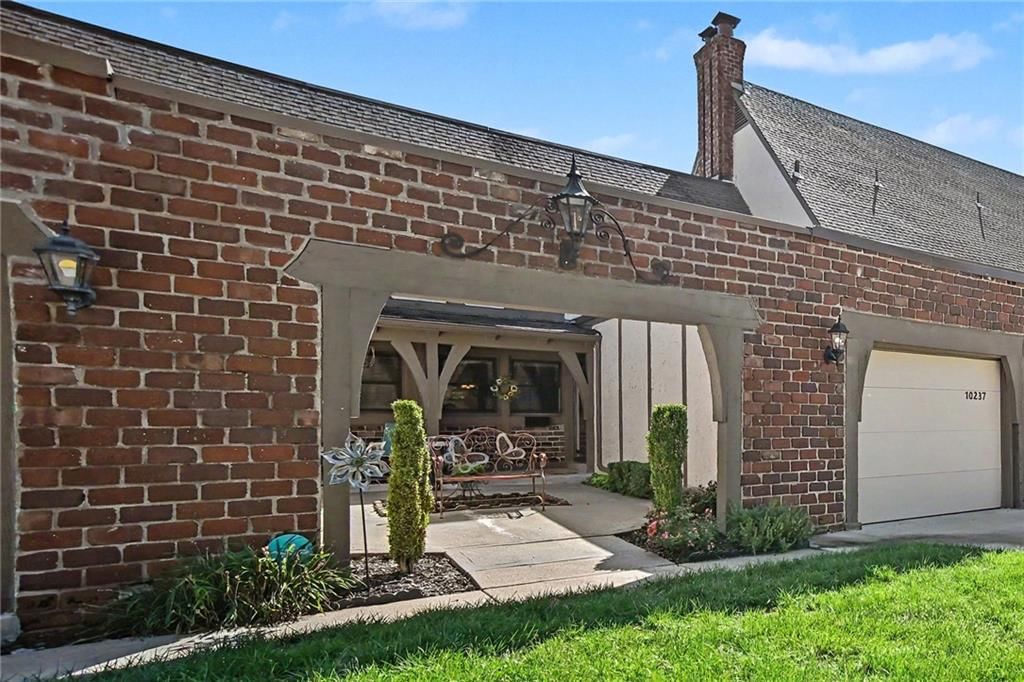 10237 Foster Street — photo 19