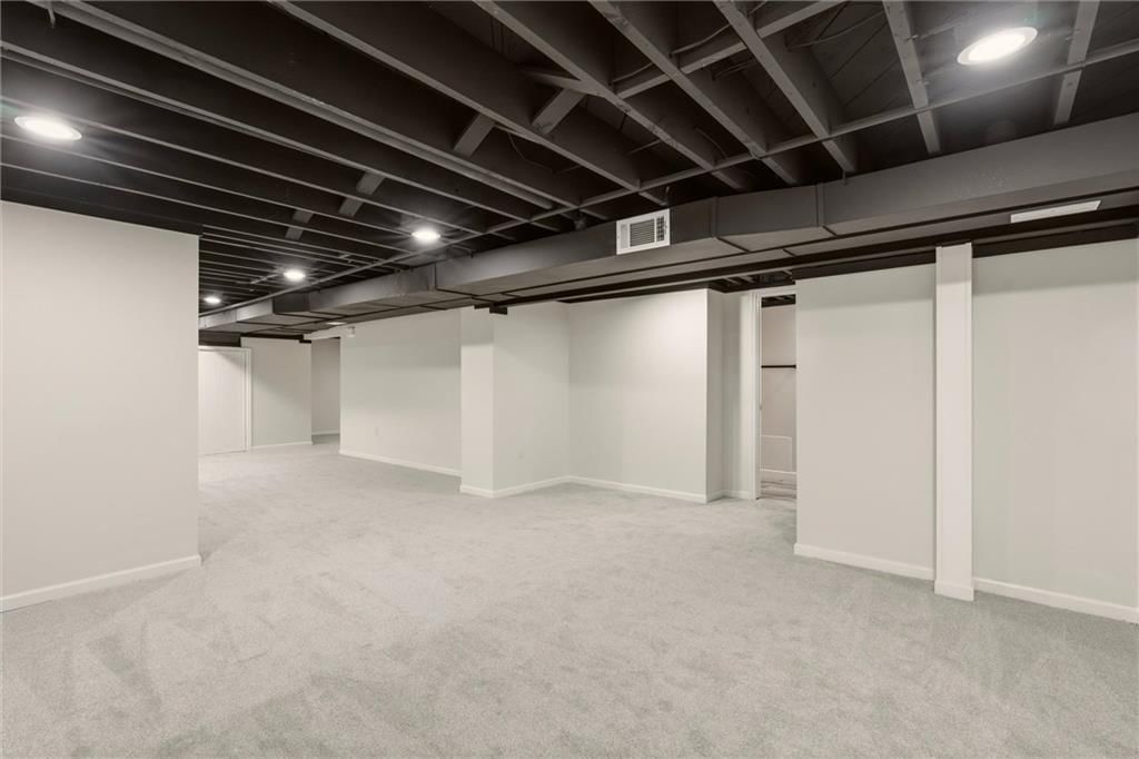 6717 W 65th Terrace — photo 35