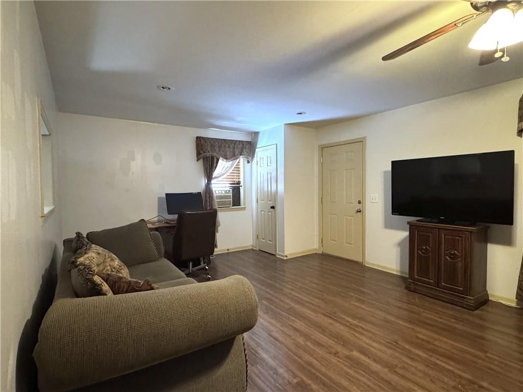 14 Beach Craft Lane — photo 5