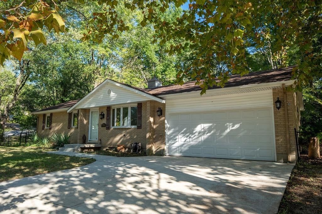 11607 Ridge Drive — photo 2