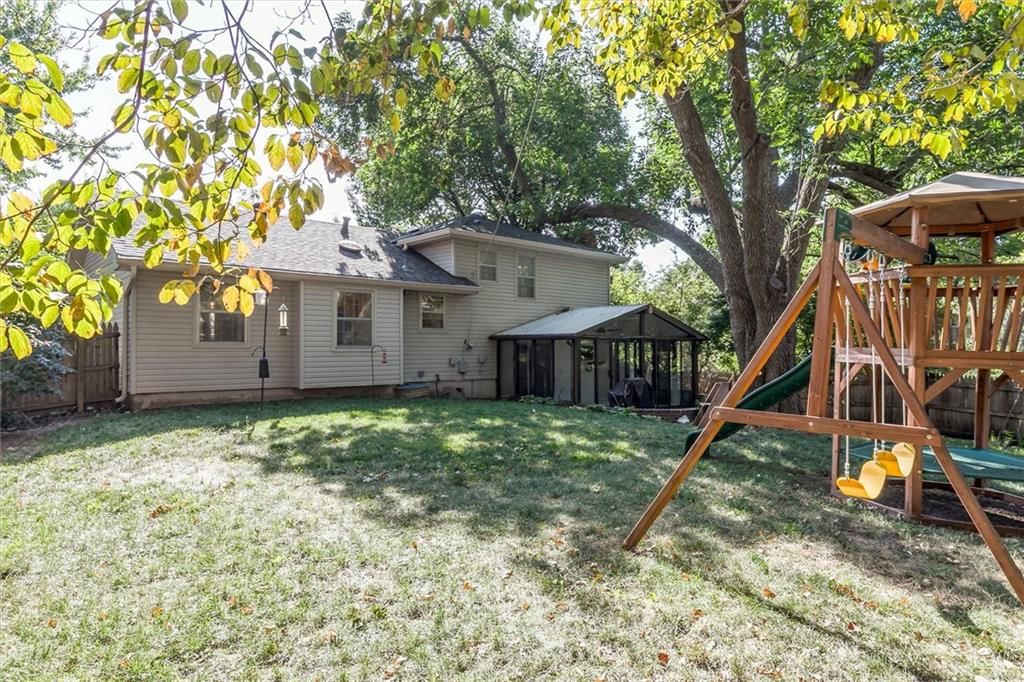 9304 Switzer Street — photo 24