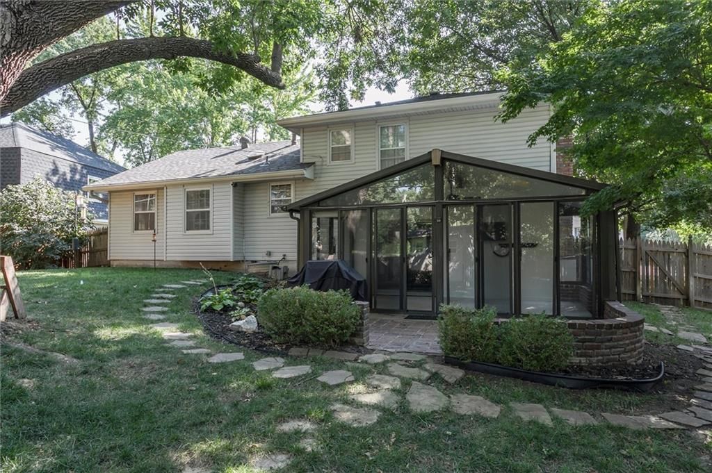 9304 Switzer Street — photo 26