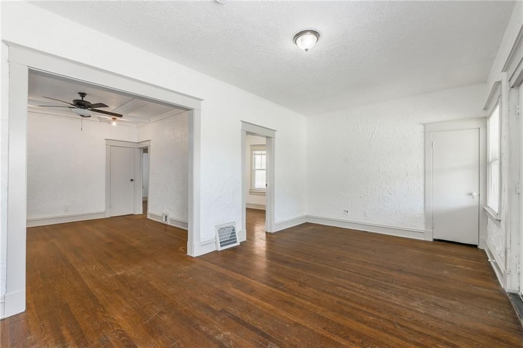 3542 College Avenue — photo 9