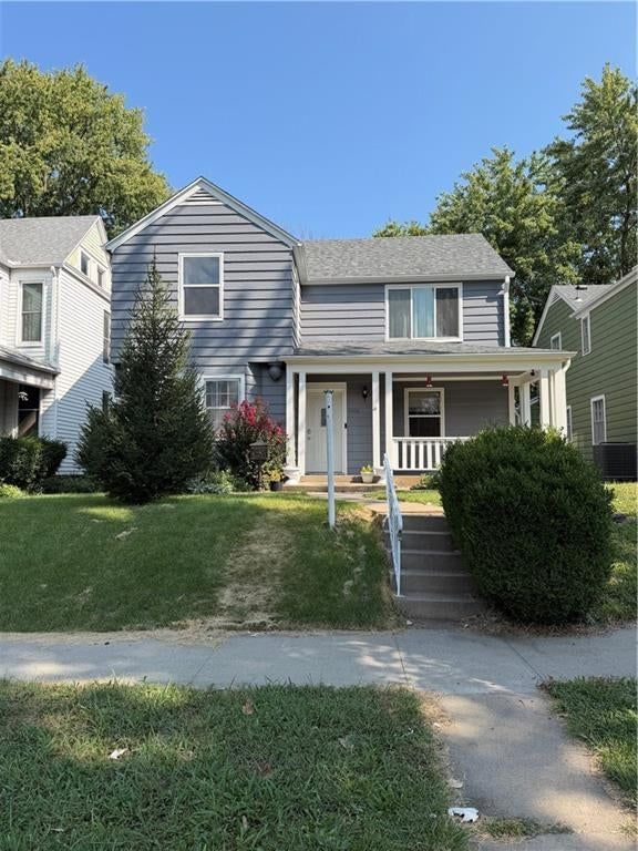 1006 W 7th Street — photo 1
