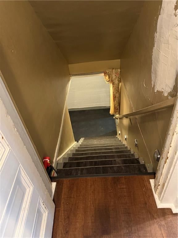 1006 W 7th Street — photo 27