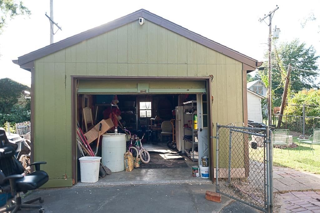 620 S Hardy Avenue — photo 17