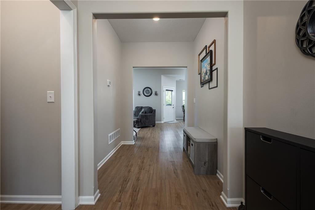 400 NE Chestnut Court — photo 7