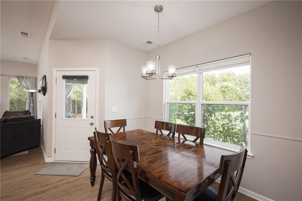 400 NE Chestnut Court — photo 16